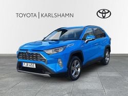 Blå Begagnad 2019 Toyota RAV4 Hybrid Executive SUV | 319 000 kr (Marknadspris)