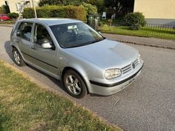 Silver Begagnad 2003 VW Golf IV Basis Halvkombi | 14 000 kr (Bra pris)