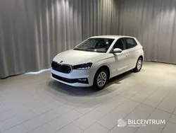 Vit Ny 2025 Skoda Fabia Selection Halvkombi | 262 400 kr (Marknadspris)