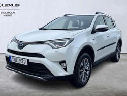Vit Begagnad 2017 Toyota RAV4 Hybrid Active SUV | 244 000 kr (Marknadspris)