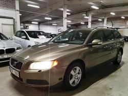 Grön Begagnad 2009 Volvo V70 Kinetic Kombi | 54 900 kr (Marknadspris)