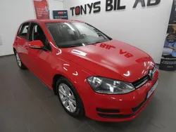 Röd Begagnad 2013 VW Golf VII Halvkombi | 55 900 kr (Marknadspris)