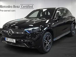 Svart Begagnad 2024 Mercedes GLC300e AMG SUV | 729 000 kr (Marknadspris)
