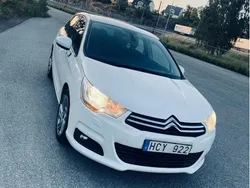 Vit Begagnad 2012 Citroën C4 Halvkombi | 50 000 kr (Bra pris)