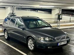 Begagnad 2004 Volvo V70 Kombi | 36 000 kr (Marknadspris)