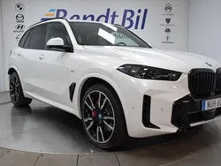 Mineralvit Begagnad 2024 BMW X5 M Sport SUV | 979 500 kr