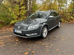 Grå Begagnad 2014 VW Passat Alltrack Kombi | 78 000 kr (Marknadspris)