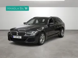 Grå Begagnad 2020 BMW 530e M Sport Kombi | 339 900 kr (Marknadspris)