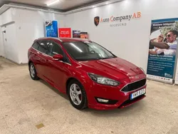 Röd Begagnad 2016 Ford Focus Titanium Kombi | 89 900 kr
