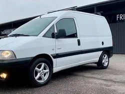 Vit Begagnad 2004 Citroën Jumpy Minibuss | 34 900 kr (Marknadspris)