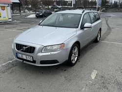 Grå Begagnad 2008 Volvo V70 Kinetic Kombi | 10 000 kr