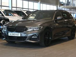 Grå (mineralgrå metallic) Begagnad 2021 BMW 330e M Sport Kombi | 339 000 kr (Lite dyr)
