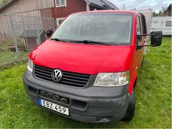 Röd Begagnad 2008 VW T5 Van | 75 000 kr (Lite dyr)