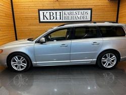 Ljusgrå (grå) Begagnad 2013 Volvo V70 Momentum Kombi | 84 900 kr (Marknadspris)