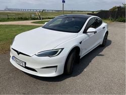 Vit Begagnad 2023 Tesla Model S Long Range AWD Halvkombi | 699 950 kr (Marknadspris)