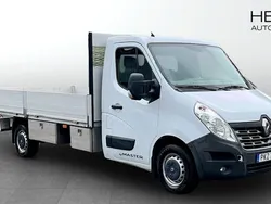Vit (white) Begagnad 2017 Renault Master Van | 159 000 kr (Marknadspris)