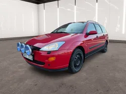 Röd Begagnad 2001 Ford Focus Kombi | 19 900 kr (Dyr)