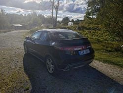 Svart Begagnad 2010 Honda Civic Sport Halvkombi | 59 000 kr (Marknadspris)