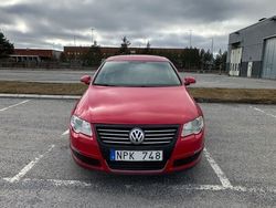 Röd Begagnad 2008 VW Passat GT Sedan | 49 000 kr (Marknadspris)