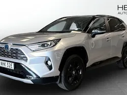 Grå (grey) Begagnad 2019 Toyota RAV4 Hybrid Style SUV | 319 900 kr (Marknadspris)