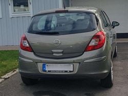Brun Begagnad 2011 Opel Corsa Halvkombi | 18 500 kr (Marknadspris)