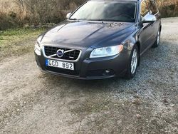Begagnad 2008 Volvo V70 R-Design Kombi | 65 000 kr (Lite dyr)