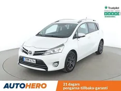 Vit Begagnad 2015 Toyota Verso Minibuss | 152 000 kr (Marknadspris)
