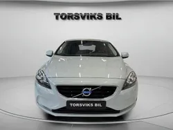 Ljusblå Begagnad 2012 Volvo V40 Kinetic Kombi | 119 900 kr (Lite dyr)