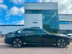 Svart Begagnad 2024 BMW i7 M Sport Sedan | 849 900 kr