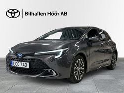Mörkgrå (grå) Begagnad 2024 Toyota Corolla Hybrid Style Halvkombi | 299 900 kr (Lite dyr)