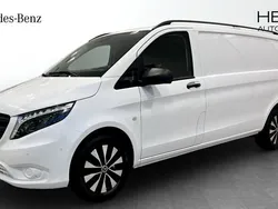 Vit (white) Begagnad 2023 Mercedes Vito Edition 1 Minibuss | 498 750 kr (Marknadspris)