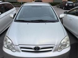 Silver Begagnad 2006 Toyota Corolla Halvkombi | 60 000 kr (Marknadspris)
