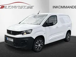 Vit Begagnad 2022 Peugeot Partner Minibuss | 249 875 kr (Dyr)
