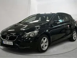 Svart Begagnad 2017 Volvo V40 Kinetic Kombi | 111 000 kr (Marknadspris)