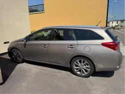 Brun Begagnad 2014 Toyota Auris Touring Sports Edition Kombi | 100 000 kr (Marknadspris)