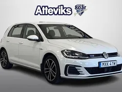 Vit Begagnad 2020 VW Golf VIII GTE Halvkombi | 199 900 kr (Marknadspris)