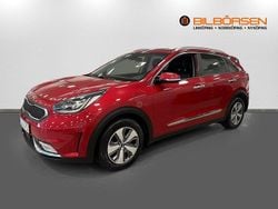 Röd Begagnad 2018 Kia Niro 2 SUV | 179 900 kr (Marknadspris)