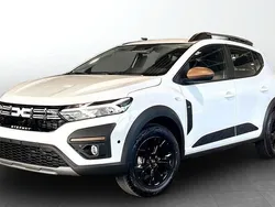Vit (white) Ny 2024 Dacia Sandero Extreme Halvkombi | 249 900 kr (Marknadspris)