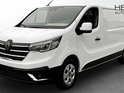 Vit Ny 2025 Renault Trafic Van | 399 875 kr