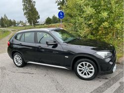 Svart Begagnad 2011 BMW X1 SUV | 65 000 kr (Marknadspris)