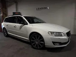 Vit Begagnad 2016 Volvo V70 Dynamic Kombi | 229 900 kr