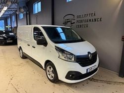 Vit Begagnad 2015 Renault Trafic Van | 114 900 kr (Marknadspris)