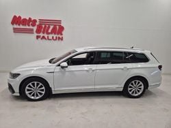 Vit Begagnad 2021 VW Passat GTE Kombi | 219 900 kr (Marknadspris)