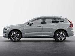 Grå Ny 2024 Volvo XC60 Core SUV | 559 500 kr (Marknadspris)