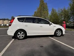 Vit Begagnad 2012 Hyundai i30 Kombi | 60 000 kr (Marknadspris)
