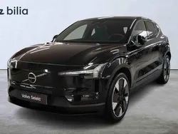 Svart Begagnad 2024 Volvo EX30 Performance SUV | 409 000 kr