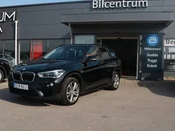 Svart Begagnad 2019 BMW X1 Sport Line SUV | 254 900 kr (Marknadspris)