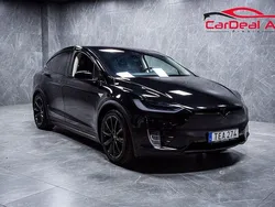 Svart Begagnad 2016 Tesla Model X SUV | 279 800 kr