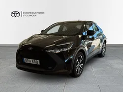 Svart Begagnad 2024 Toyota C-HR Style SUV | 409 900 kr (Bra pris)