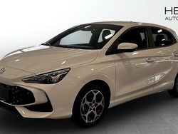 Vit (white) Begagnad 2024 MG MG3 Luxury Halvkombi | 219 900 kr (Bra pris)